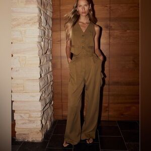 NWT Shona Joy Sara set - utility relaxed pant and fitted vest